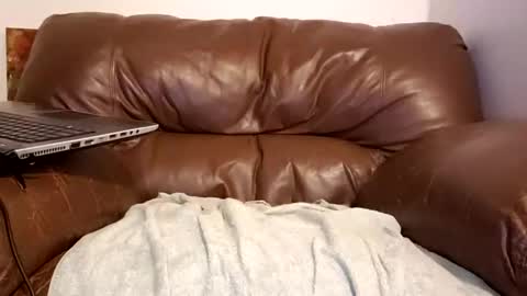 Snapshot of bilie11 chatting on September 2025 04:00:01 AM Bilie online show from September 2025 04:00:01 AM