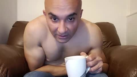 Snapshot of bilie11 chatting on October 2025 12:30:02 AM Bilie online show from October 2025 12:30:02 AM