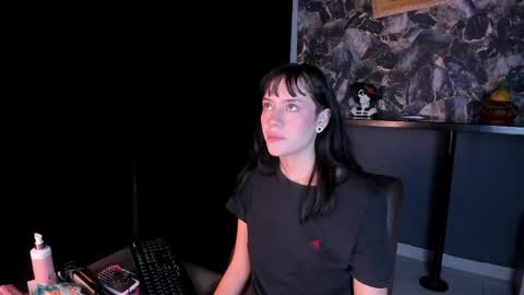 bilie__eilish online show from June 2026 12:42:02 PM