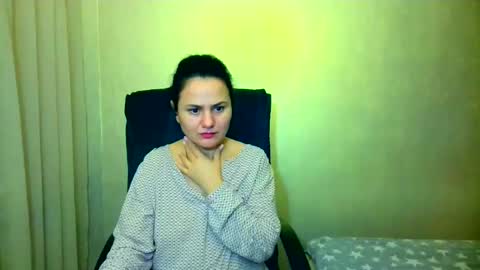 Snapshot of bililay chatting on February 2025 10:40:01 PM DOM NIKA online show from February 2025 10:40:01 PM