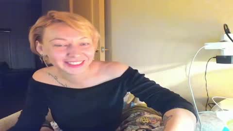 Snapshot of billie_sax chatting on September 2025 10:24:02 PM Billie Sax online show from September 2025 10:24:02 PM