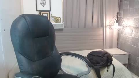 Snapshot of billiejean18 chatting on July 2026 01:35:02 PM Billie Jean online show from July 2026 01:35:02 PM