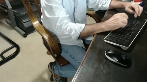 Snapshot of billy471 chatting on December 2024 08:31:02 PM billy471 online show from December 2024 08:31:02 PM