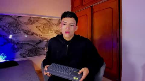Sam online show from April 2026 11:37:01 AM
