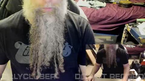 Snapshot of billycluber chatting on November 2025 09:44:02 AM Billycluber online show from November 2025 09:44:02 AM