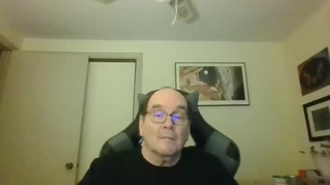 Snapshot of bink195234 chatting on January 2025 09:45:01 PM Bink195234 online show from January 2025 09:45:01 PM