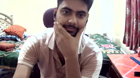 Snapshot of birbikrom104 chatting on July 2026 06:04:01 PM birbikrom104 online show from July 2026 06:04:01 PM