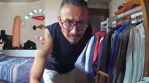 Manu O online show from December 2025 09:33:01 PM