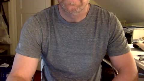 Snapshot of bisonbar chatting on March 2026 09:03:02 PM BisonBar online show from March 2026 09:03:02 PM