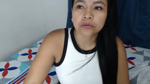 I am everything. Your highness queen  goddess mistress god daddy mommy boss master.  you will address me as such online show from May 2026 07:08:02 PM