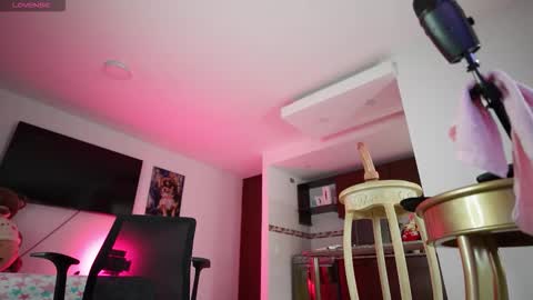 Snapshot of bitchysalome chatting on October 2025 01:31:01 PM bitchysalome online show from October 2025 01:31:01 PM