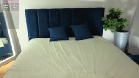 Julia online show from September 2025 09:16:02 PM