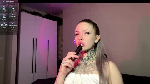 Snapshot of bklfeya chatting on November 2025 05:52:01 PM bklfeya online show from November 2025 05:52:01 PM