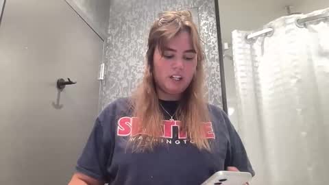 Snapshot of bkws985 chatting on March 2026 06:01:01 PM bkws985 online show from March 2026 06:01:01 PM