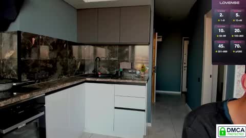 Mia and Rick online show from October 2025 06:14:02 AM