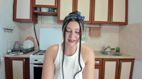 Snapshot of black_berry_bla_ck chatting on November 2025 12:05:02 PM black_berry_bla_ck online show from November 2025 12:05:02 PM