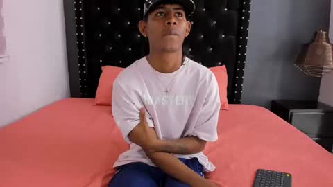 Snapshot of black_boy_22cm chatting on February 2025 02:29:02 AM boy online show from February 2025 02:29:02 AM