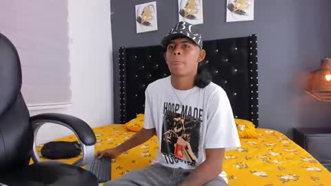 Snapshot of black_boy_22cm chatting on March 2025 02:17:02 AM boy online show from March 2025 02:17:02 AM