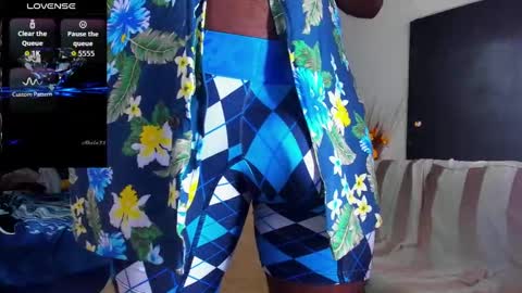 Snapshot of black_diamond_t chatting on October 2025 01:42:02 PM Black Diamond online show from October 2025 01:42:02 PM