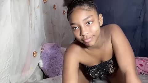 MORENITA ISA online show from December 2024 11:07:01 PM