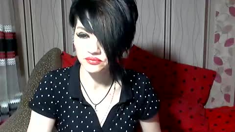 Snapshot of black_hot_01 chatting on December 2024 01:32:01 PM black_hot_01 online show from December 2024 01:32:01 PM