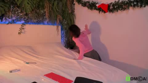 Snapshot of black_jenny chatting on December 2024 04:43:01 PM Jenny online show from December 2024 04:43:01 PM