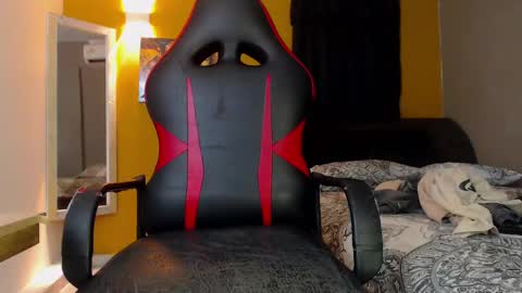 black_king_241 online show from March 2025 04:15:02 AM