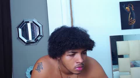 black_king_241 online show from March 2025 06:00:02 AM