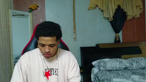 black_king_241 online show from April 2026 02:42:02 AM