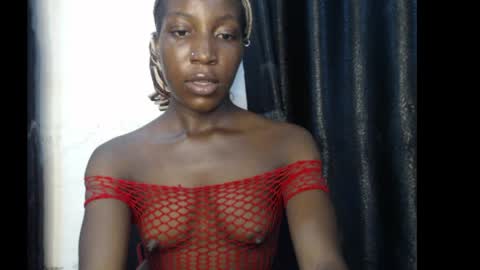 Snapshot of black_kittyangel chatting on April 2026 07:33:02 PM Lila online show from April 2026 07:33:02 PM