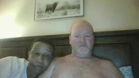 Snapshot of black_n_white4 chatting on December 2024 11:04:02 AM black_n_white4 online show from December 2024 11:04:02 AM