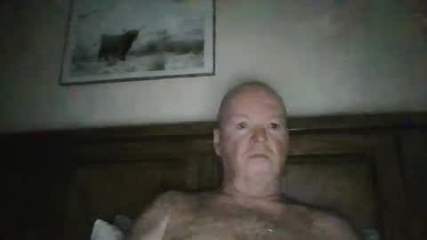 Snapshot of black_n_white4 chatting on April 2026 11:18:02 PM black_n_white4 online show from April 2026 11:18:02 PM