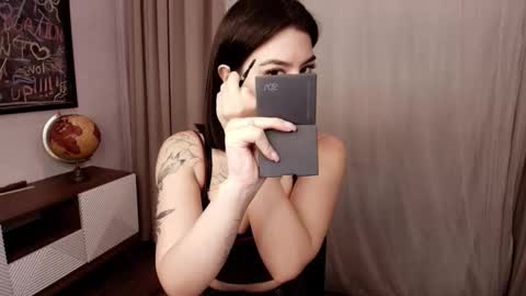 Mon Mon online show from October 2025 02:40:02 AM