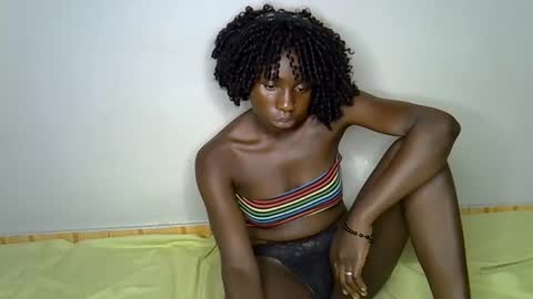 black_queeni online show from November 2025 06:56:02 PM