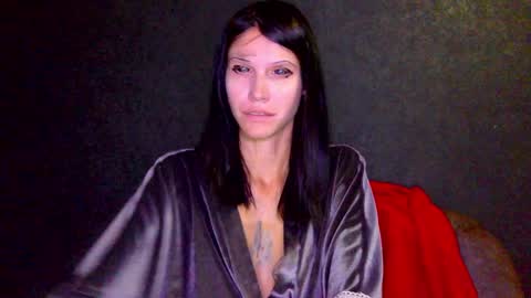 Kristin online show from October 2025 12:04:01 PM