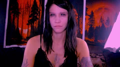 Snapshot of black_sswan chatting on November 2025 07:46:02 PM Kristin online show from November 2025 07:46:02 PM