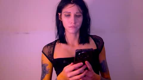 Snapshot of black_sswan chatting on December 2025 07:44:01 PM Kristin online show from December 2025 07:44:01 PM