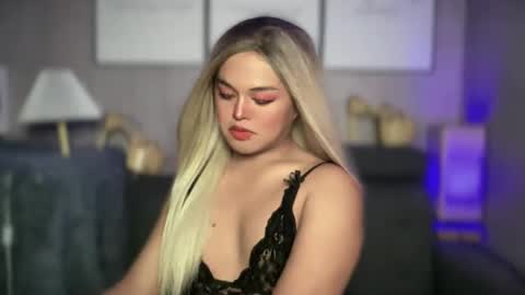 blackbarbiechantalxvx online show from March 2025 01:59:02 PM