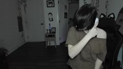 Ella online show from January 2026 11:21:02 PM