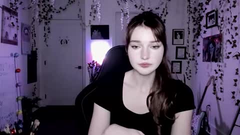 Snapshot of blackberryfizz chatting on March 2026 05:18:01 AM Ella online show from March 2026 05:18:01 AM