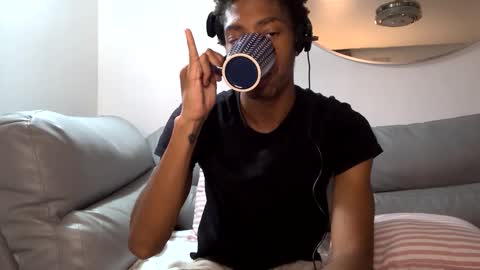 Snapshot of blackbulltitus chatting on October 2025 10:42:01 PM BlackBullTitus online show from October 2025 10:42:01 PM