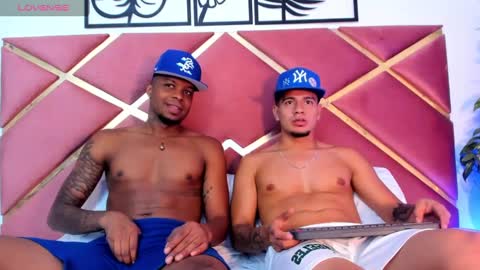 Snapshot of blackdreams1__ chatting on December 2024 10:45:01 PM Black Dreams online show from December 2024 10:45:01 PM