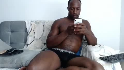 Twtter 1MikeBeckford            Onlyfns beckfordmike online show from May 2026 04:56:02 PM