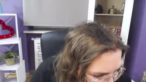 Z O E Y online show from January 2025 05:27:01 AM