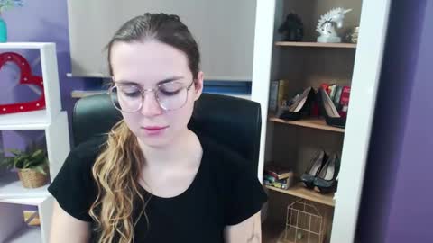 Z O E Y online show from March 2025 05:32:01 AM