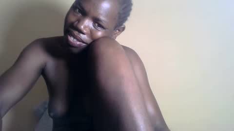 Snapshot of blacksexygal chatting on February 2025 04:32:02 AM SARAH online show from February 2025 04:32:02 AM