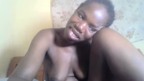 Snapshot of blacksexygal chatting on February 2025 07:08:02 PM SARAH online show from February 2025 07:08:02 PM