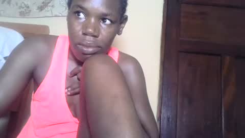 Snapshot of blacksexygal chatting on February 2025 08:20:02 PM SARAH online show from February 2025 08:20:02 PM