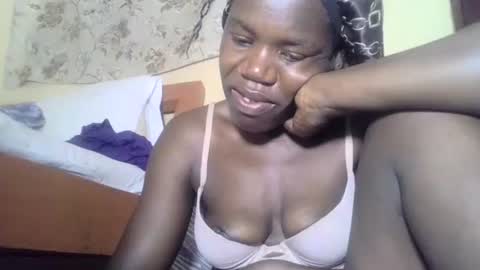 Snapshot of blacksexygal chatting on March 2025 07:48:01 PM SARAH online show from March 2025 07:48:01 PM