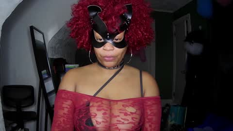 Snapshot of blacksirenqueen chatting on December 2024 08:14:02 AM Queen Siren online show from December 2024 08:14:02 AM